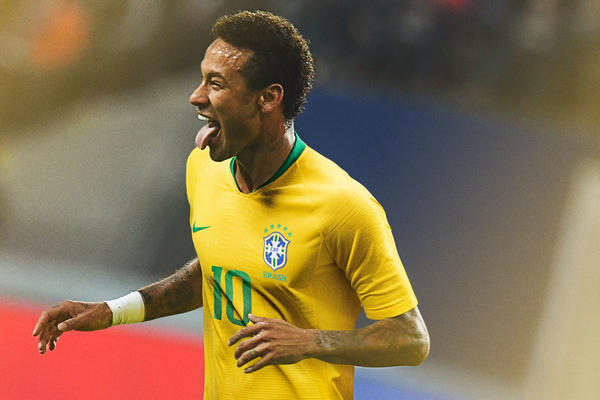 Neymar aus Brasilien im neuen nike Trikot - wird er der Start 2018 dieser Weltmeisterschaft? (Foto nike presse)